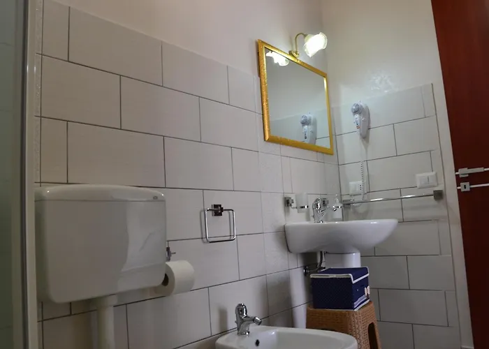 Sottolestelle לינה וארוחת בוקר ליקאטה