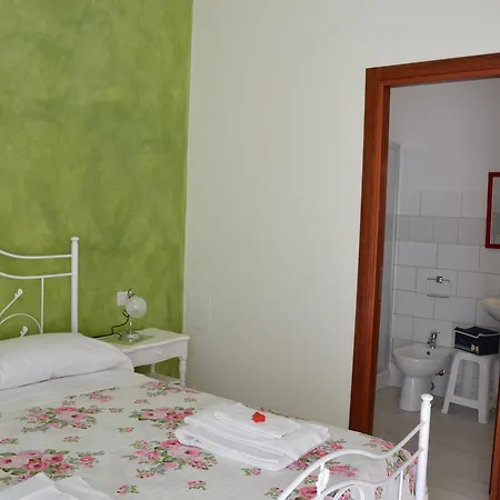 Sottolestelle ベッド・アンド・ブレックファスト 3*